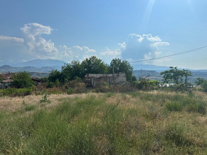 Продава парцел в с.Микрево