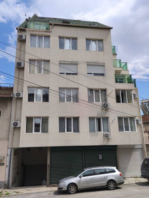 Продава двустаен апартамент в центъра на гр.Сандански
