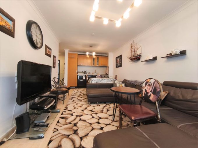 Продава тристаен апартамент в комплек “Арена 1”, Св.Влас